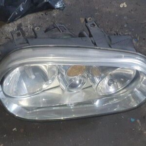 VW Golf Mk4 Driver Side Headlight 2002